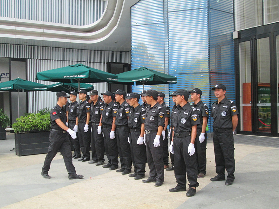 貴州雄鷹保安服務貴陽分公司 專業守護，信賴之選